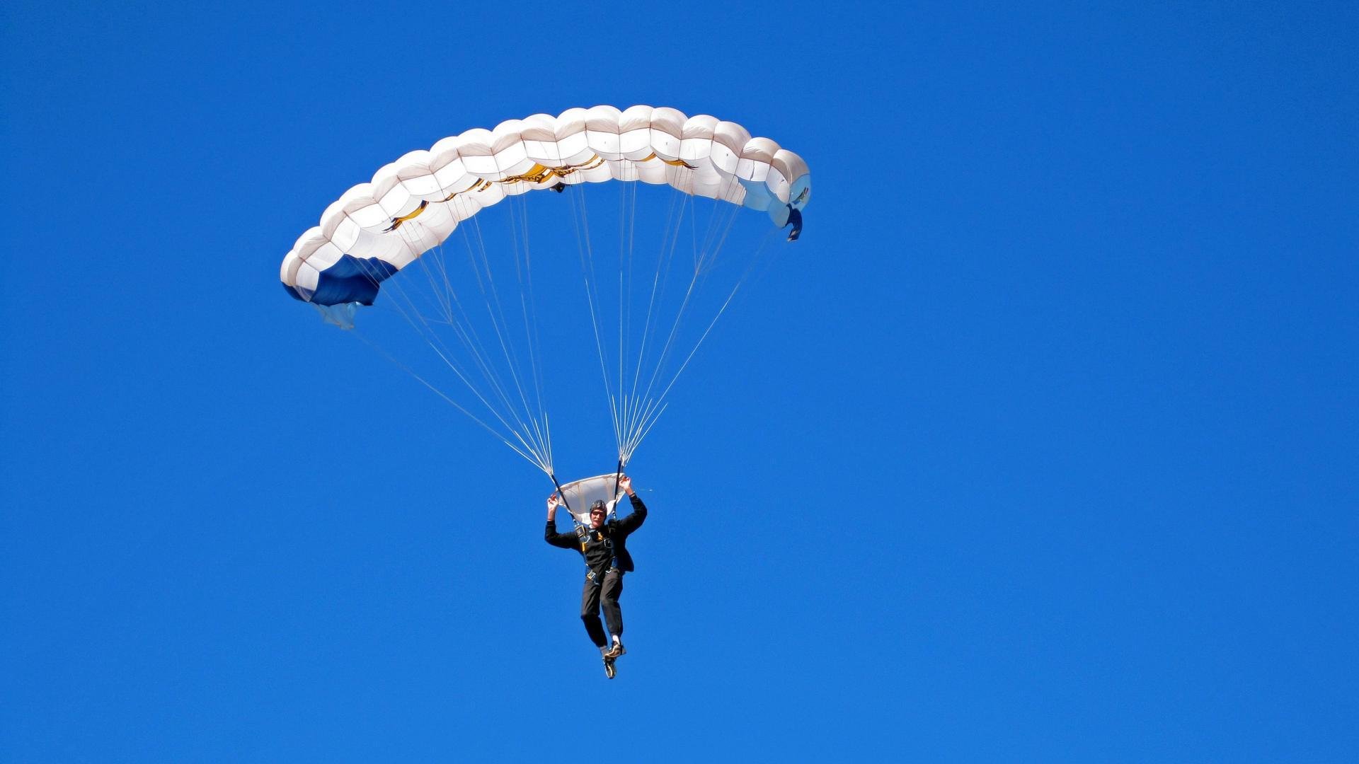 中国足球青训教练员实战经验分享活动频繁,中国足协精英青训教练培训课程
